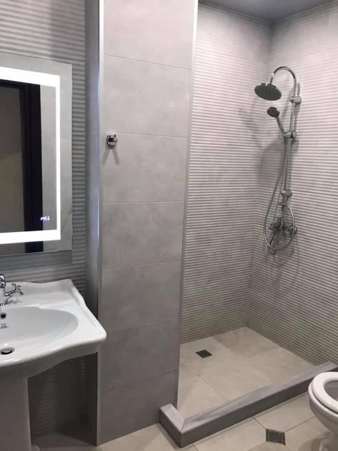 Hotel Light Palace Батуми Екстериор снимка